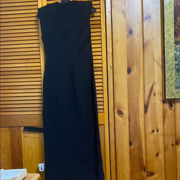 Zara Black Sleeveless Maxi Dress zipper on back side shoulder pads available - Picture 6 of 6
